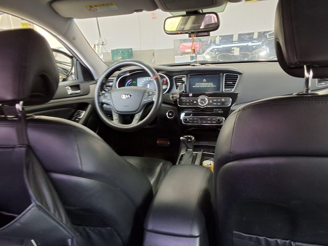 KIA K7 HYBRID 700h PRESTIGE 2015 - zdjęcie 11