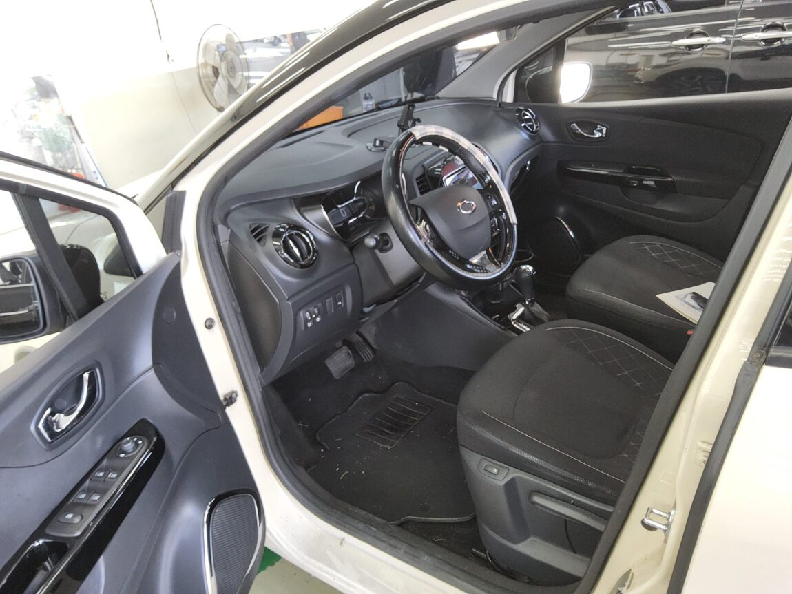 RENAULT (SAMSUNG) QM3 RE 2015 - zdjęcie 10