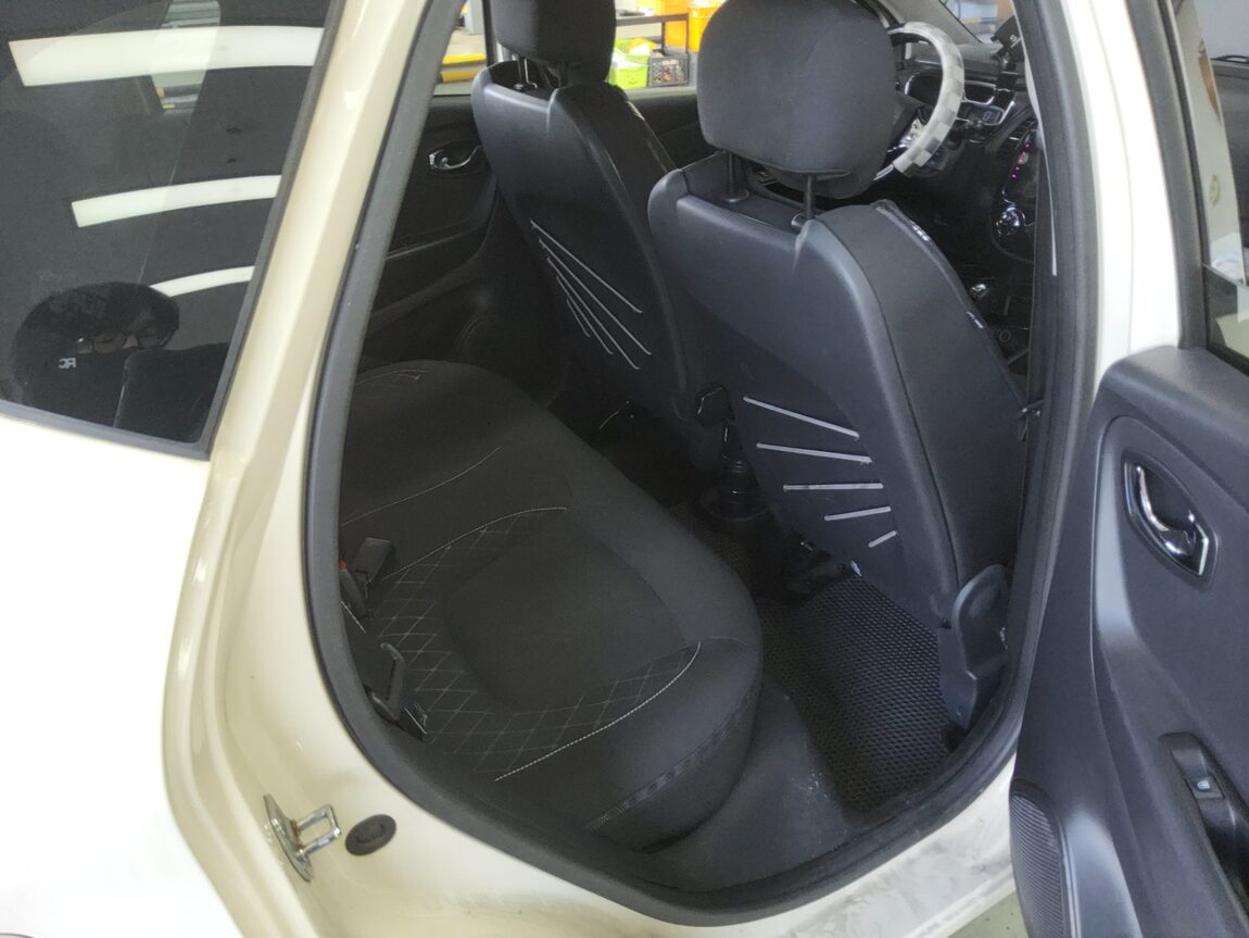 RENAULT (SAMSUNG) QM3 RE 2015 - zdjęcie 13