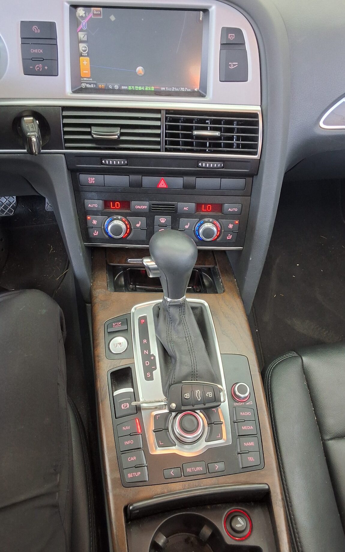 AUDI A6 (3RD GEN) 3.0 TDI QUATTRO 2011 - zdjęcie 18