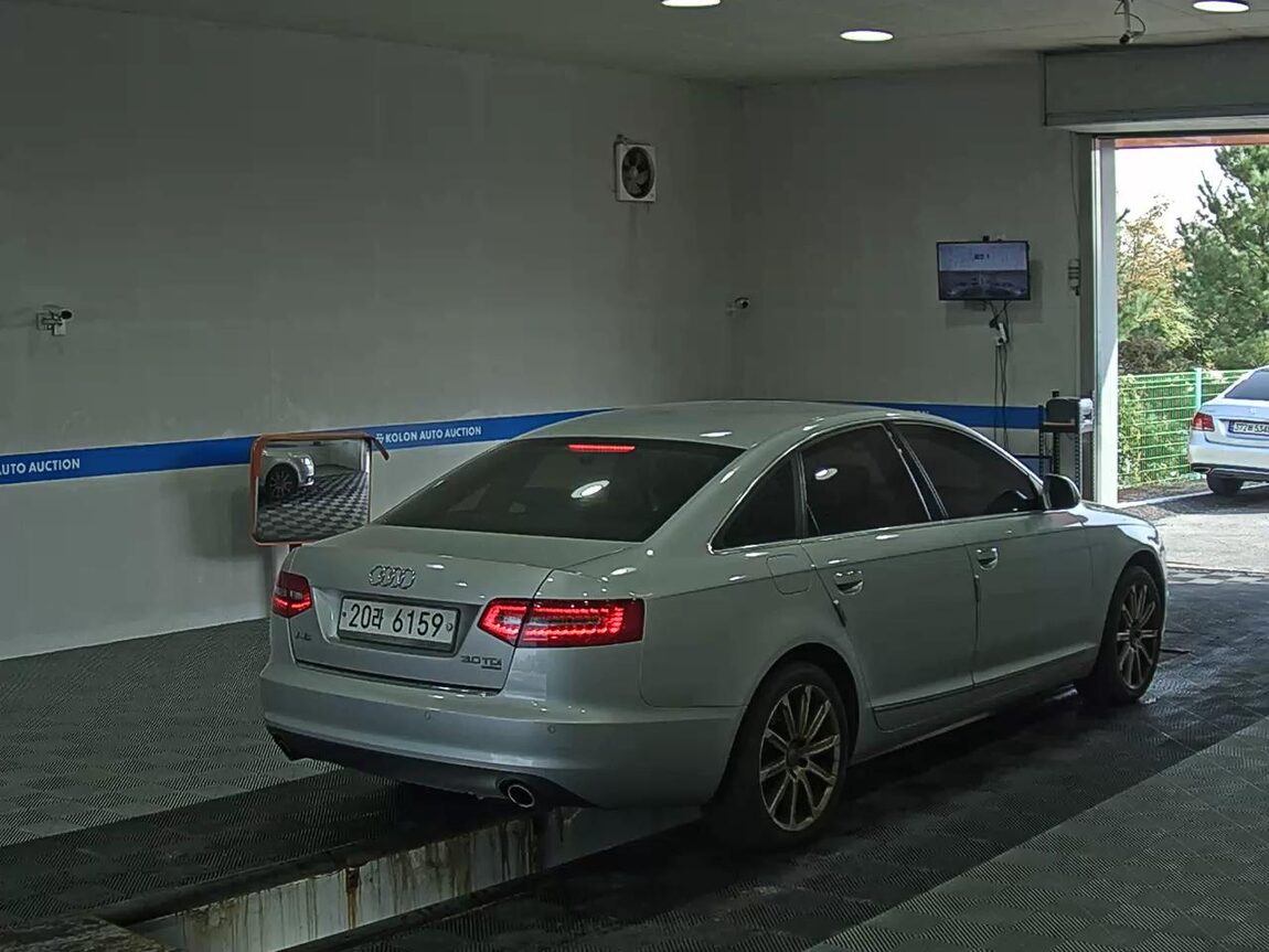 AUDI A6 (3RD GEN) 3.0 TDI QUATTRO 2011 - zdjęcie 5