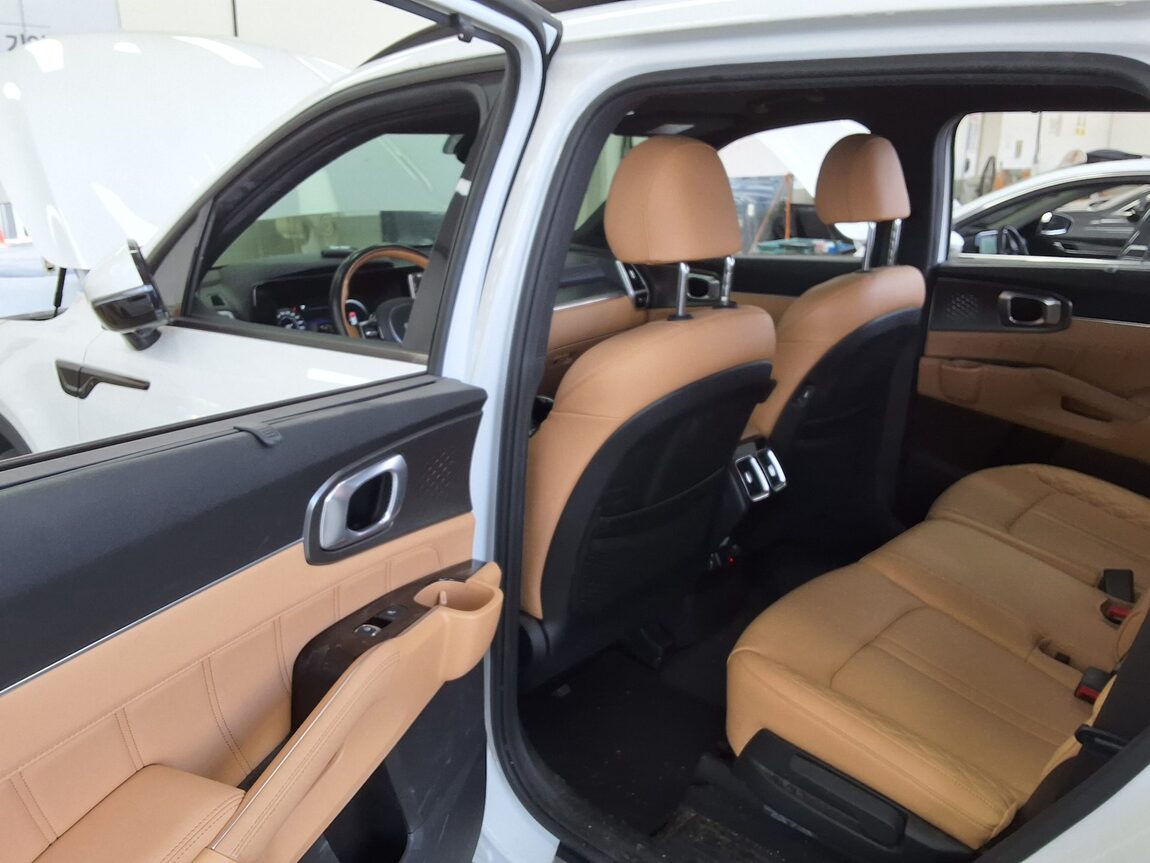 KIA NEW SORENTO (MQ4) 2.5 GASOLINE 4WD SIGNATURE GRAVITY 2022 - zdjęcie 12