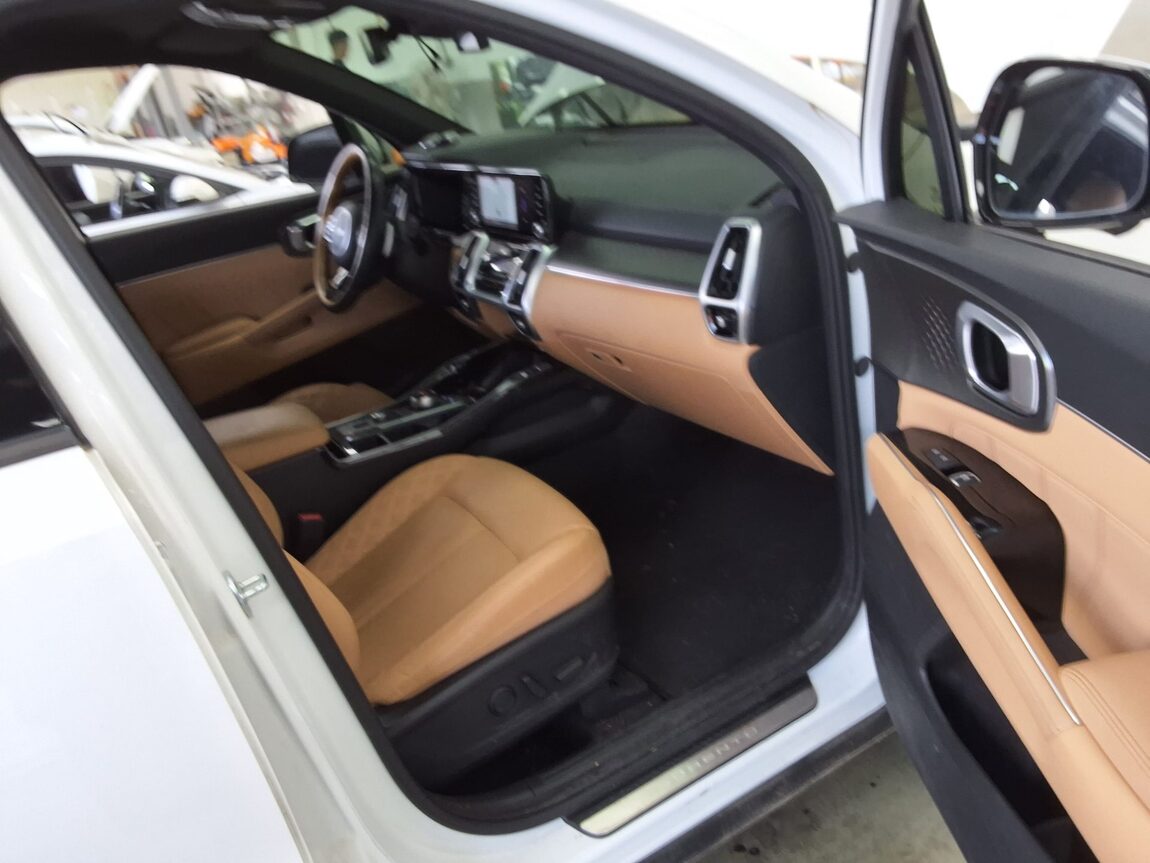 KIA NEW SORENTO (MQ4) 2.5 GASOLINE 4WD SIGNATURE GRAVITY 2022 - zdjęcie 14