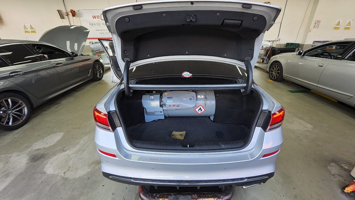 KIA NEW NEW K5 2.0 LPI TAXI DELUXE 2019 - zdjęcie 15