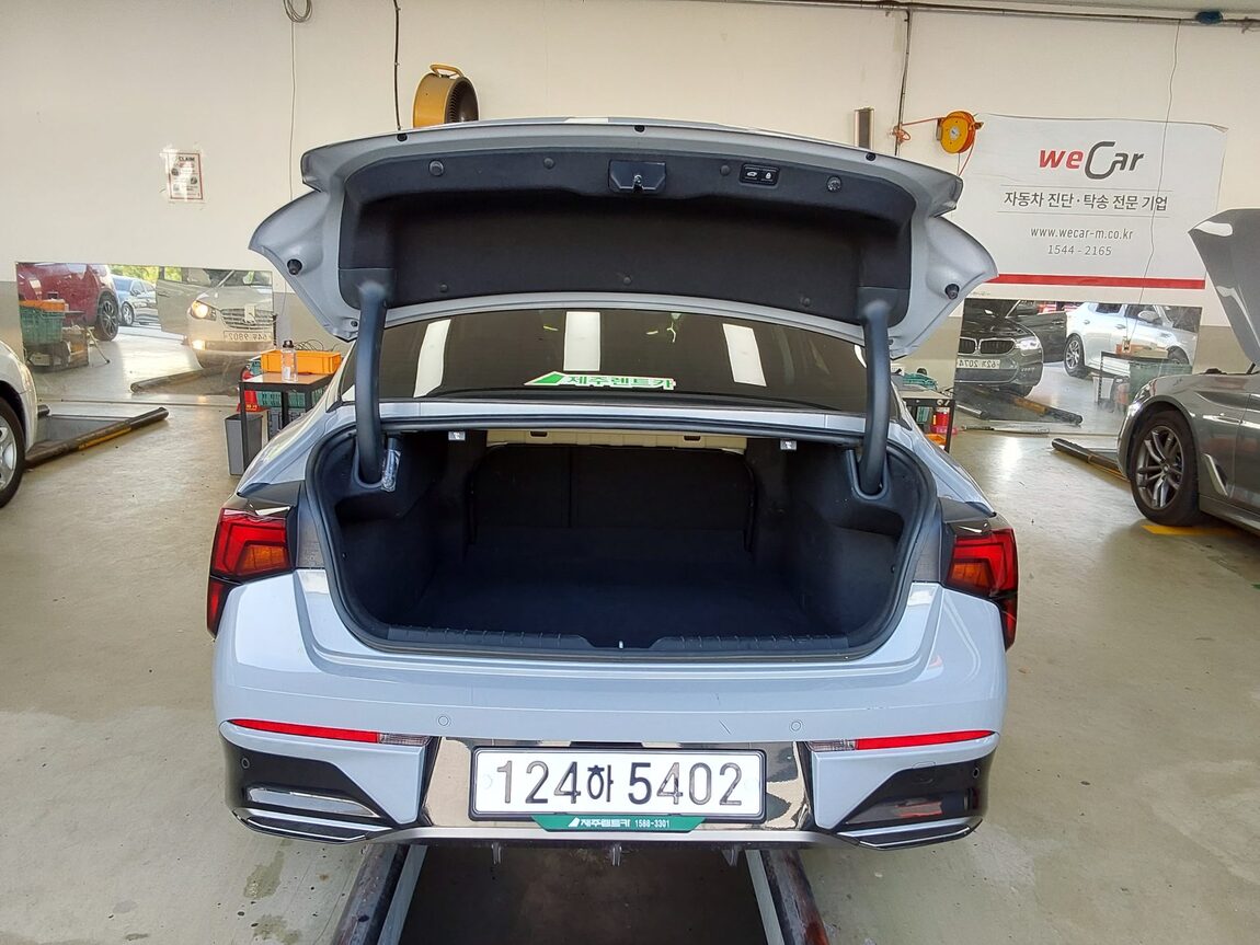 KIA THE NEW K5 HYBRID (DL3) 2.0 HEV NOBLESSE 2024 - zdjęcie 15