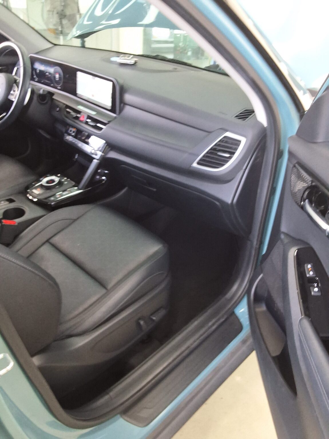KIA THE NEW SELTOS 1.6 GASOLINE TURBO 2WD SIGNATURE 2025 - zdjęcie 14