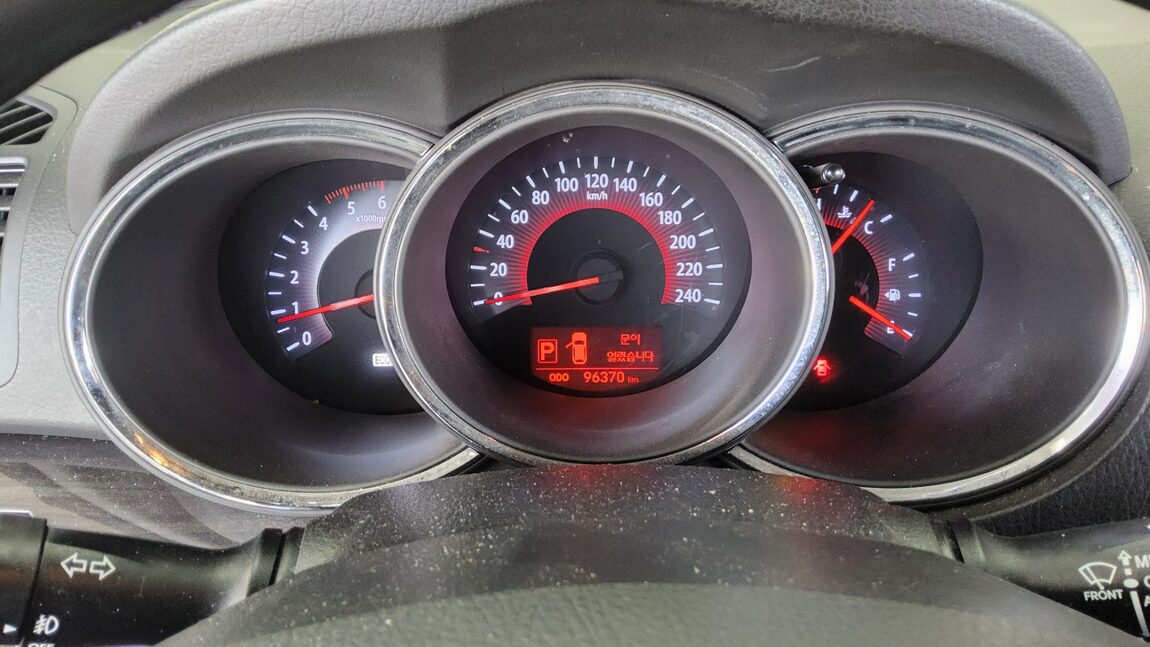 KIA SORENTO R DIESEL 2.0 2WD TLX LUXURY MODEL 2011 - zdjęcie 9