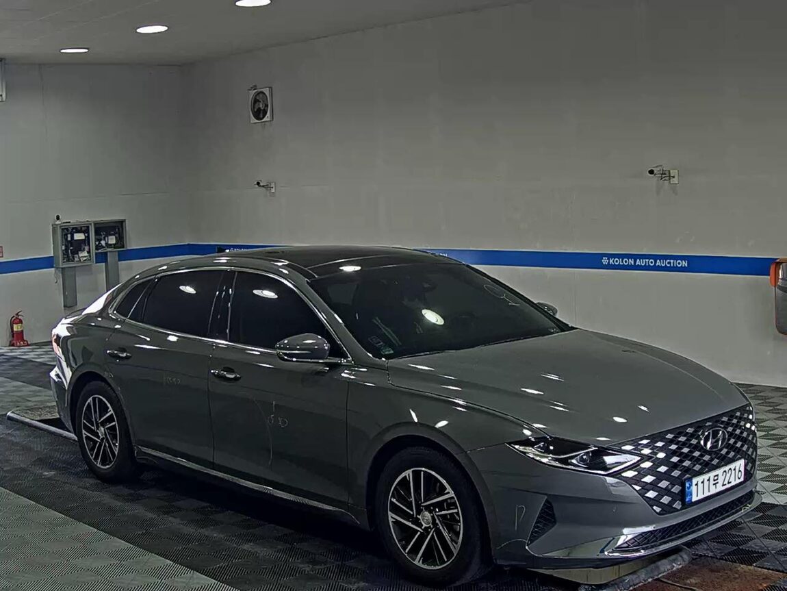 HYUNDAI THE NEW GRANDEUR IG GASOLINE 2.5 PREMIUM 2023 - zdjęcie 3