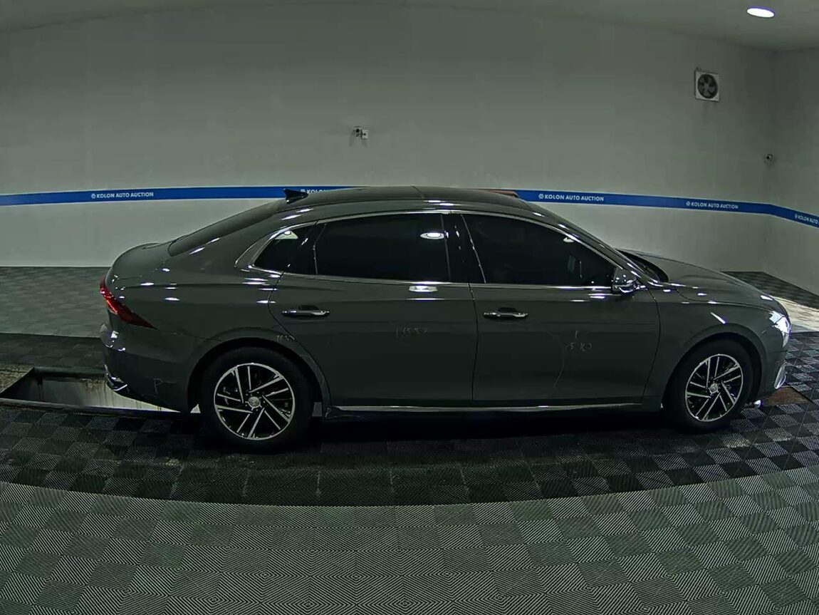HYUNDAI THE NEW GRANDEUR IG GASOLINE 2.5 PREMIUM 2023 - zdjęcie 4