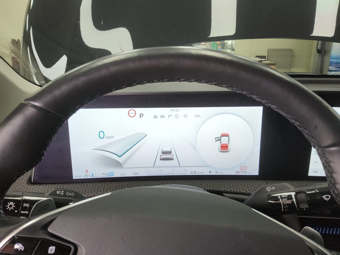 KIA EV6 LONG RANGE 2WD EARTH 2022 - zdjęcie 9