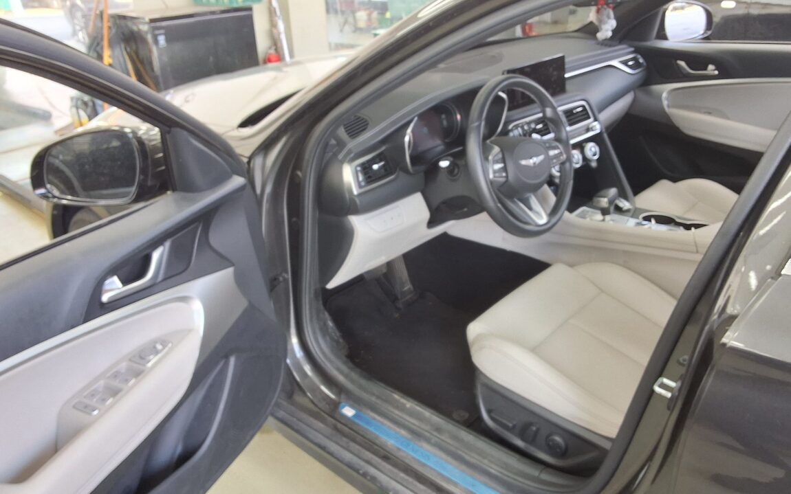 GENESIS THE NEW G70 GASOLINE 2.0T 2WD SHOOTING BRAKE PREMIUM 2023 - zdjęcie 10