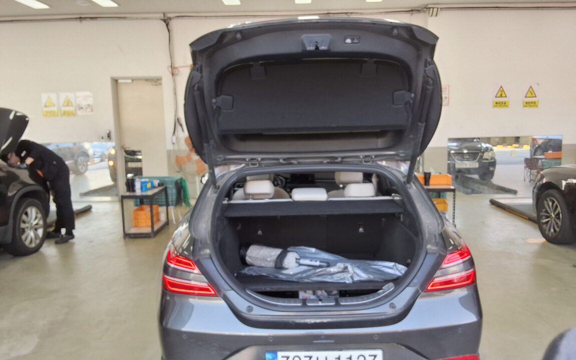 GENESIS THE NEW G70 GASOLINE 2.0T 2WD SHOOTING BRAKE PREMIUM 2023 - zdjęcie 15