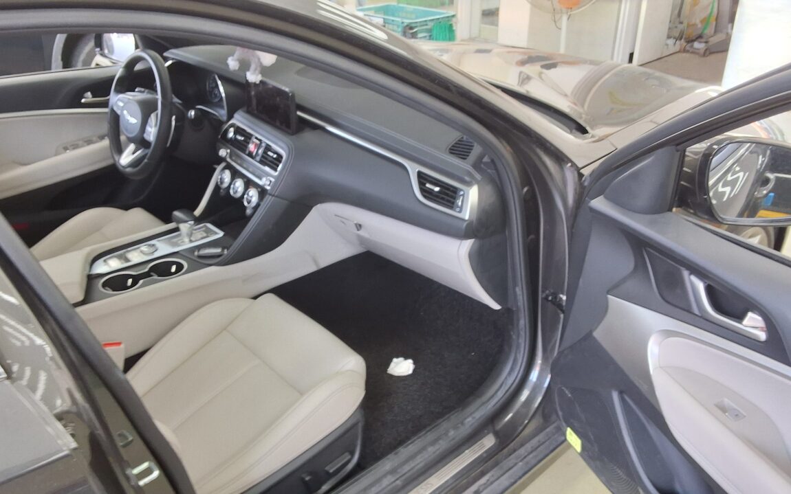 GENESIS THE NEW G70 GASOLINE 2.0T 2WD SHOOTING BRAKE PREMIUM 2023 - zdjęcie 14