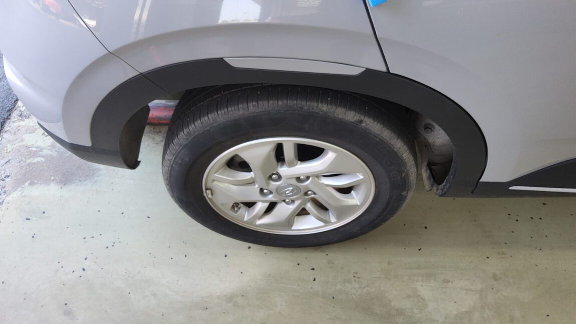HYUNDAI VENUE 1.6 GASOLINE PREMIUM 2024 - zdjęcie 26