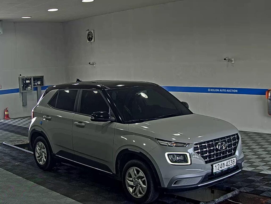 HYUNDAI VENUE 1.6 GASOLINE PREMIUM 2024 - zdjęcie 3