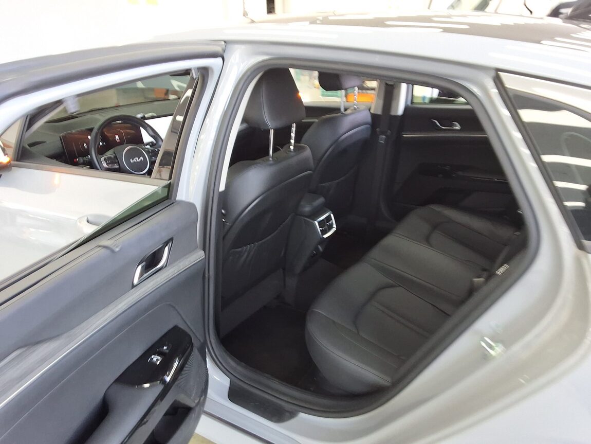 KIA THE NEW K5 HYBRID (DL3) 2.0 HEV NOBLESSE 2024 - zdjęcie 12