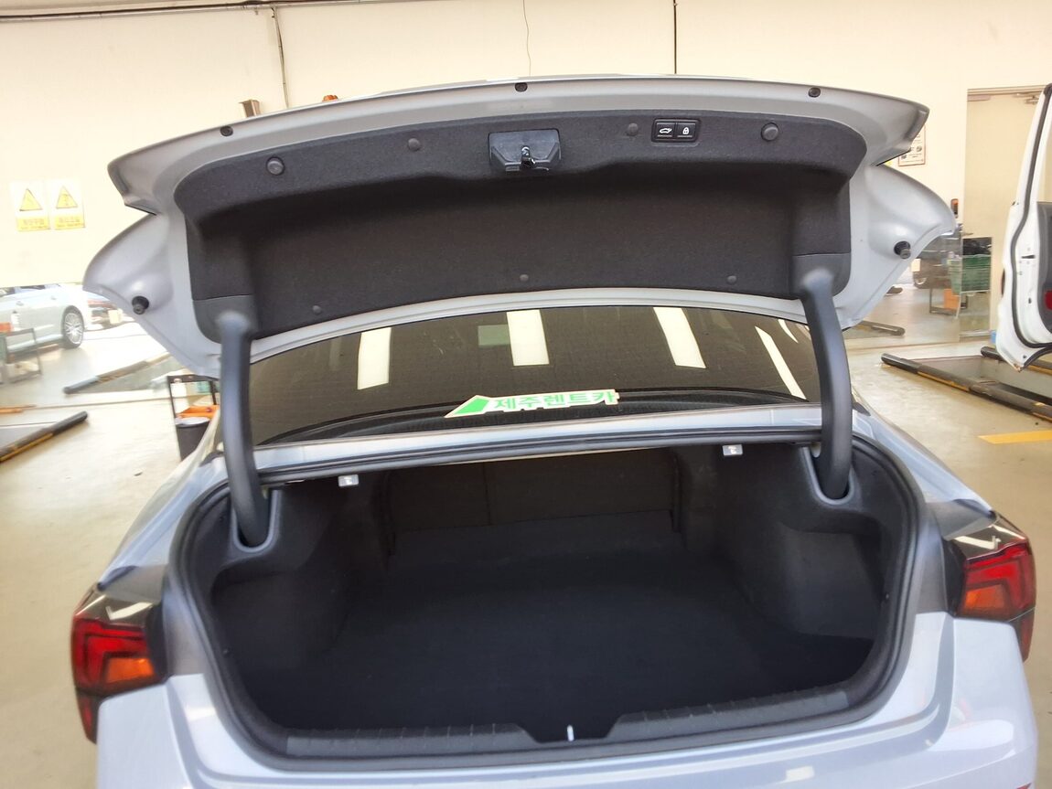 KIA THE NEW K5 HYBRID (DL3) 2.0 HEV NOBLESSE 2024 - zdjęcie 15