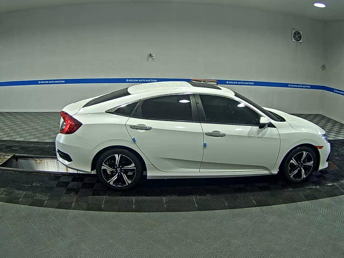 HONDA CIVIC (10TH GEN) 2 2017 - zdjęcie 4