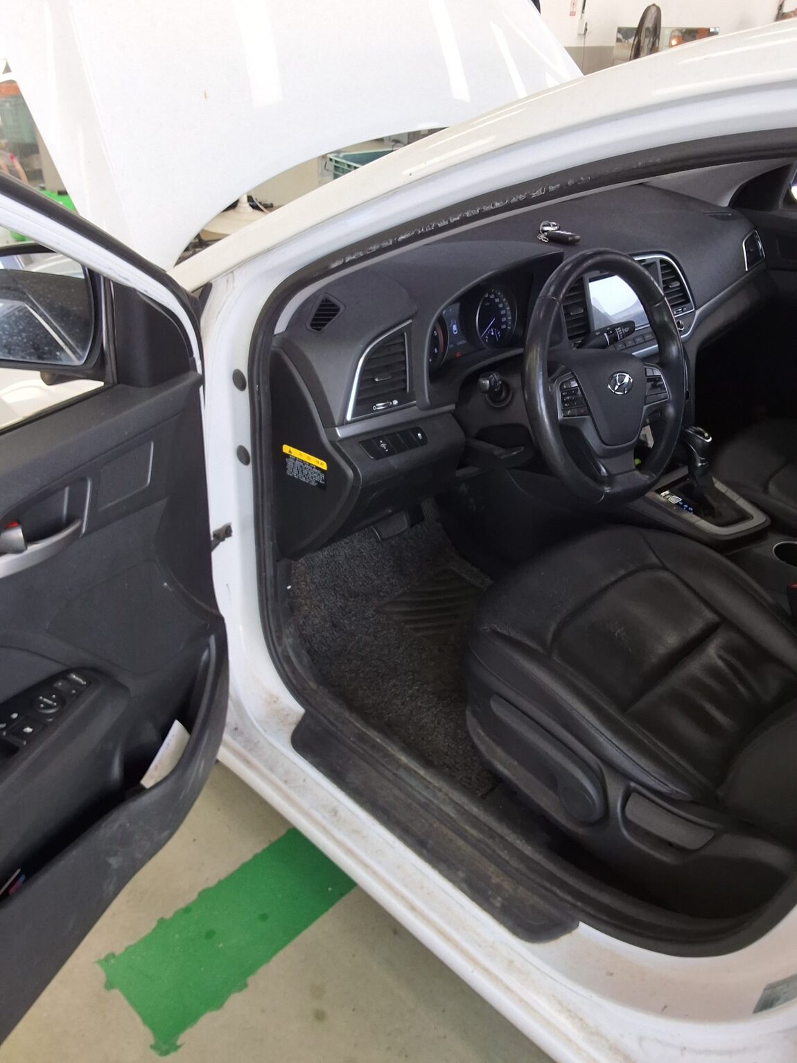 HYUNDAI AVANTE AD 1.6 DIESEL SMART 2017 - zdjęcie 10
