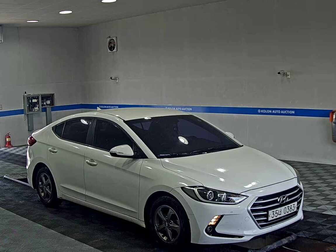 HYUNDAI AVANTE AD 1.6 DIESEL SMART 2017 - zdjęcie 3