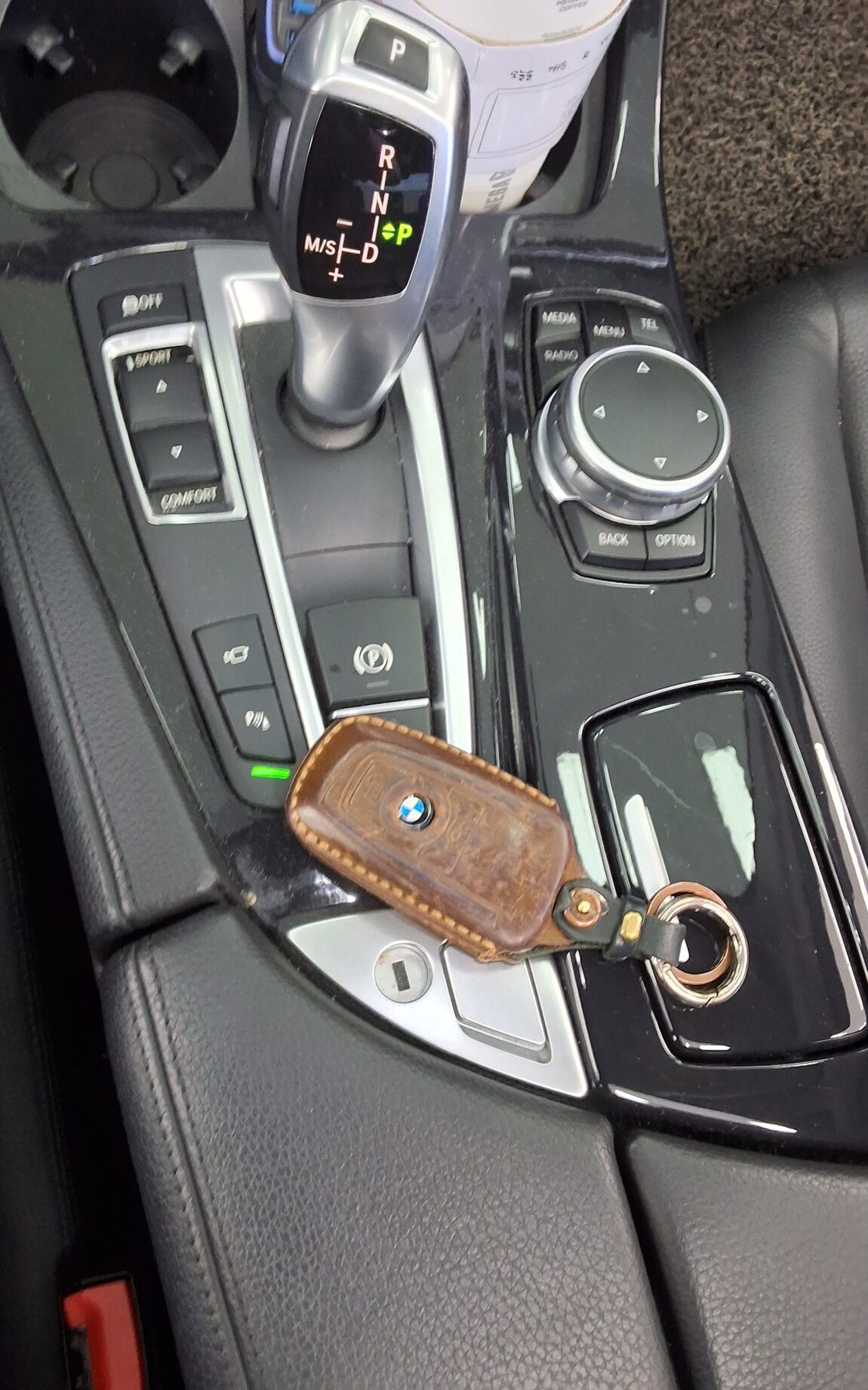 BMW 5 SERIES (6TH GEN) 520d M AERODYNAMIC PRO 2016 - zdjęcie 20