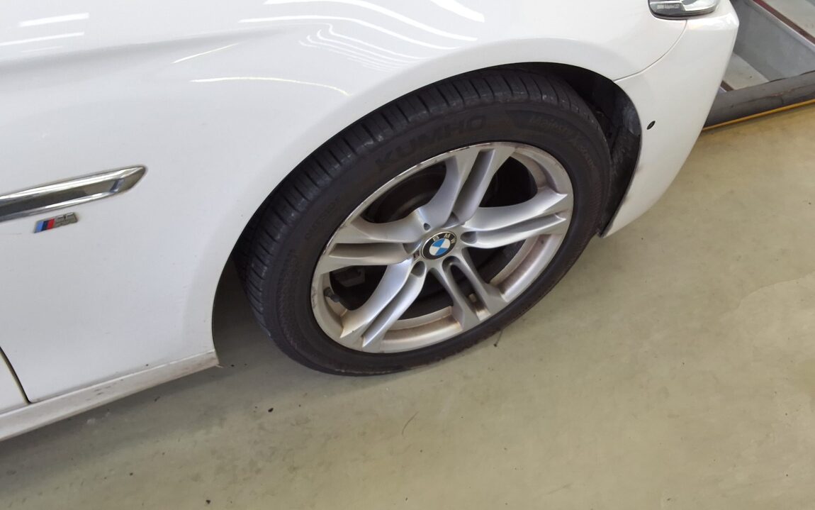 BMW 5 SERIES (6TH GEN) 520d M AERODYNAMIC PRO 2016 - zdjęcie 26