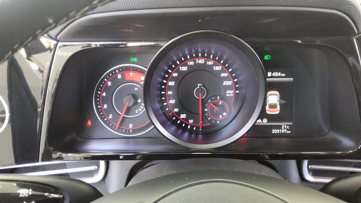 HYUNDAI AVANTE (CN7) 1.6 GASOLINE MODERN 2021 - zdjęcie 9