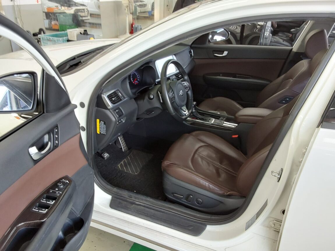 KIA NEW K5 2.0 GASOLINE NOBLESSE SX 2018 - zdjęcie 10