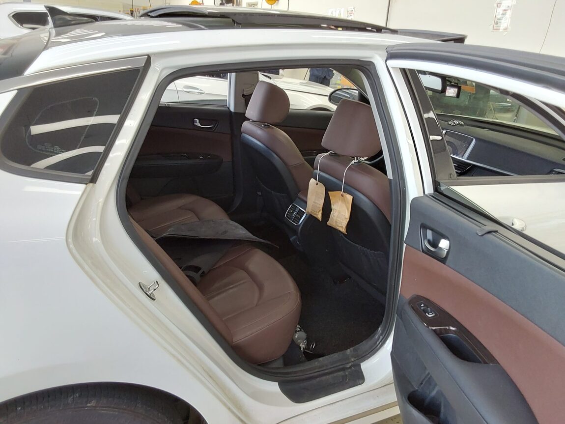 KIA NEW K5 2.0 GASOLINE NOBLESSE SX 2018 - zdjęcie 13
