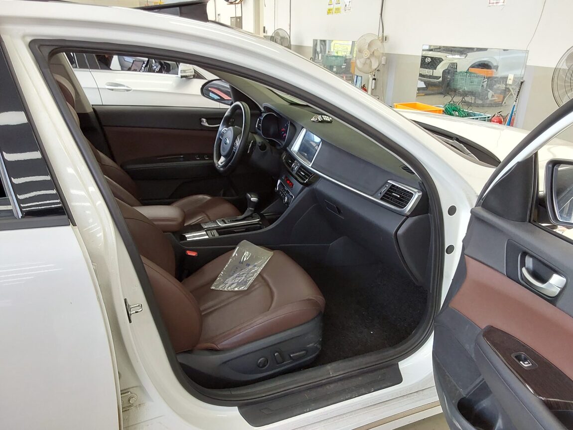 KIA NEW K5 2.0 GASOLINE NOBLESSE SX 2018 - zdjęcie 14