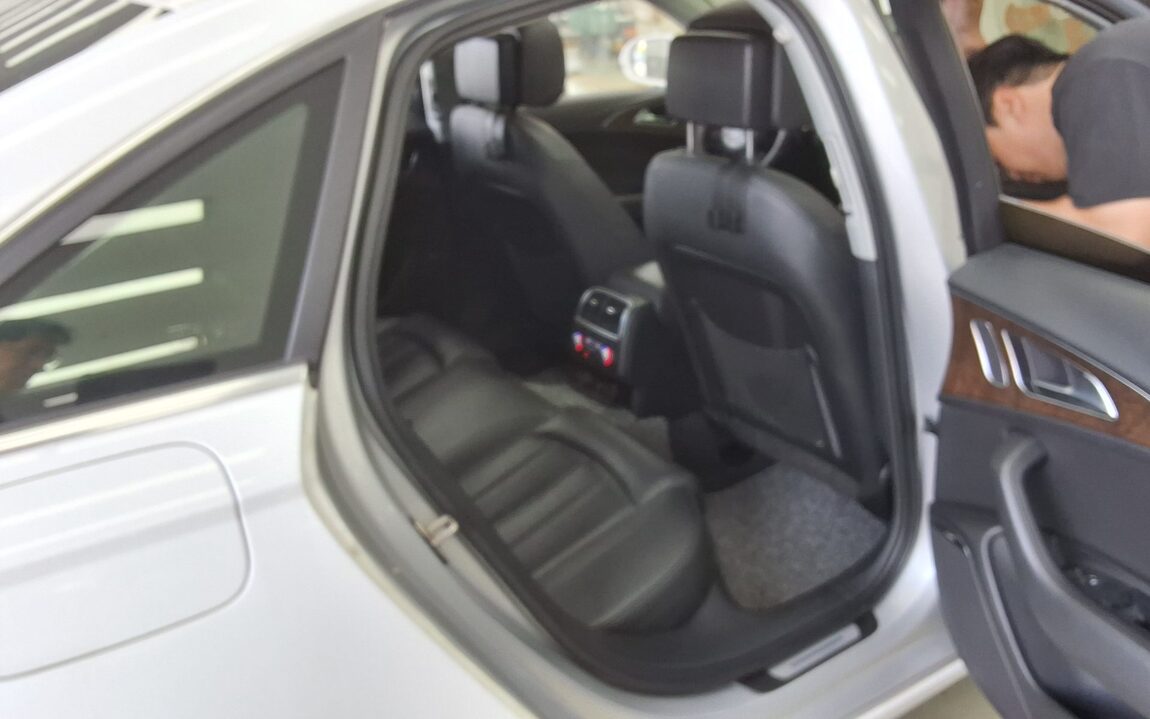 AUDI A6 (4TH GEN) 3.0 TFSI QUATTRO DYNAMIC LED PACK 2013 - zdjęcie 13