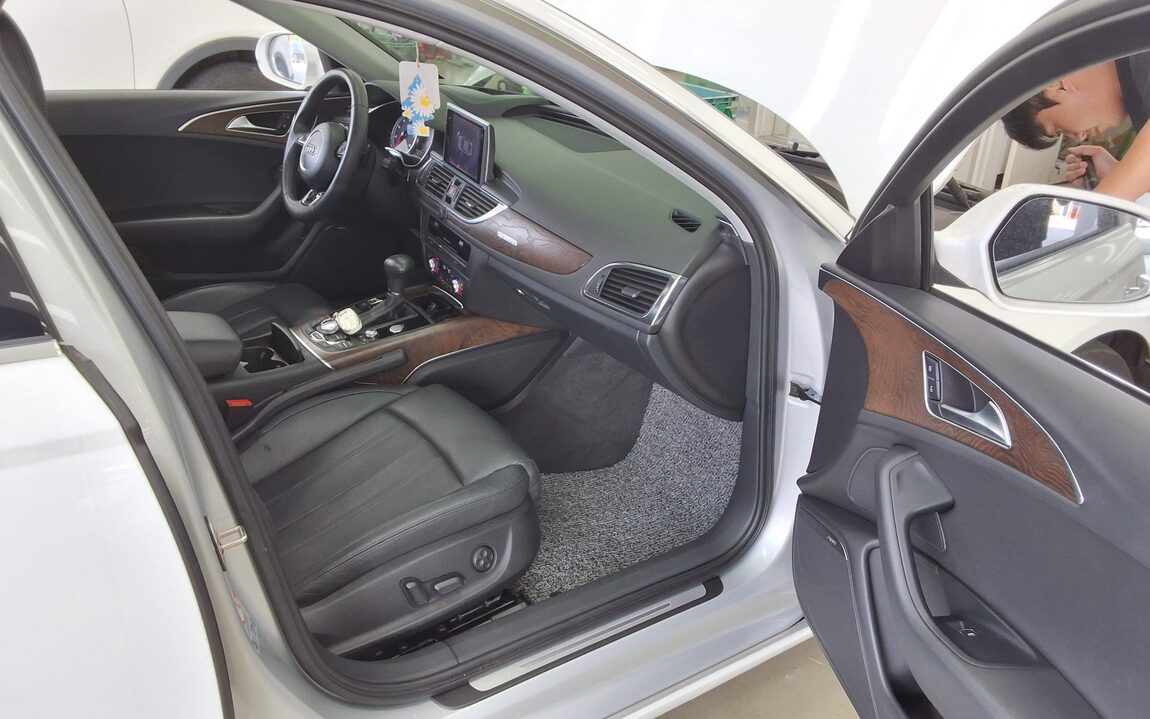 AUDI A6 (4TH GEN) 3.0 TFSI QUATTRO DYNAMIC LED PACK 2013 - zdjęcie 14
