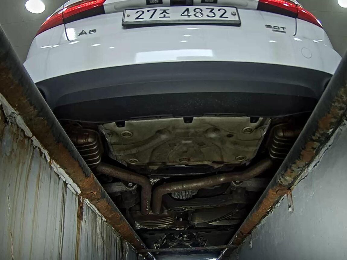 AUDI A6 (4TH GEN) 3.0 TFSI QUATTRO DYNAMIC LED PACK 2013 - zdjęcie 8