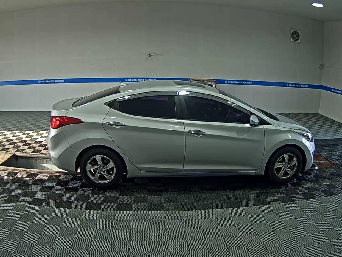 HYUNDAI AVANTE MD M16 GDi SMART 2013 - zdjęcie 4