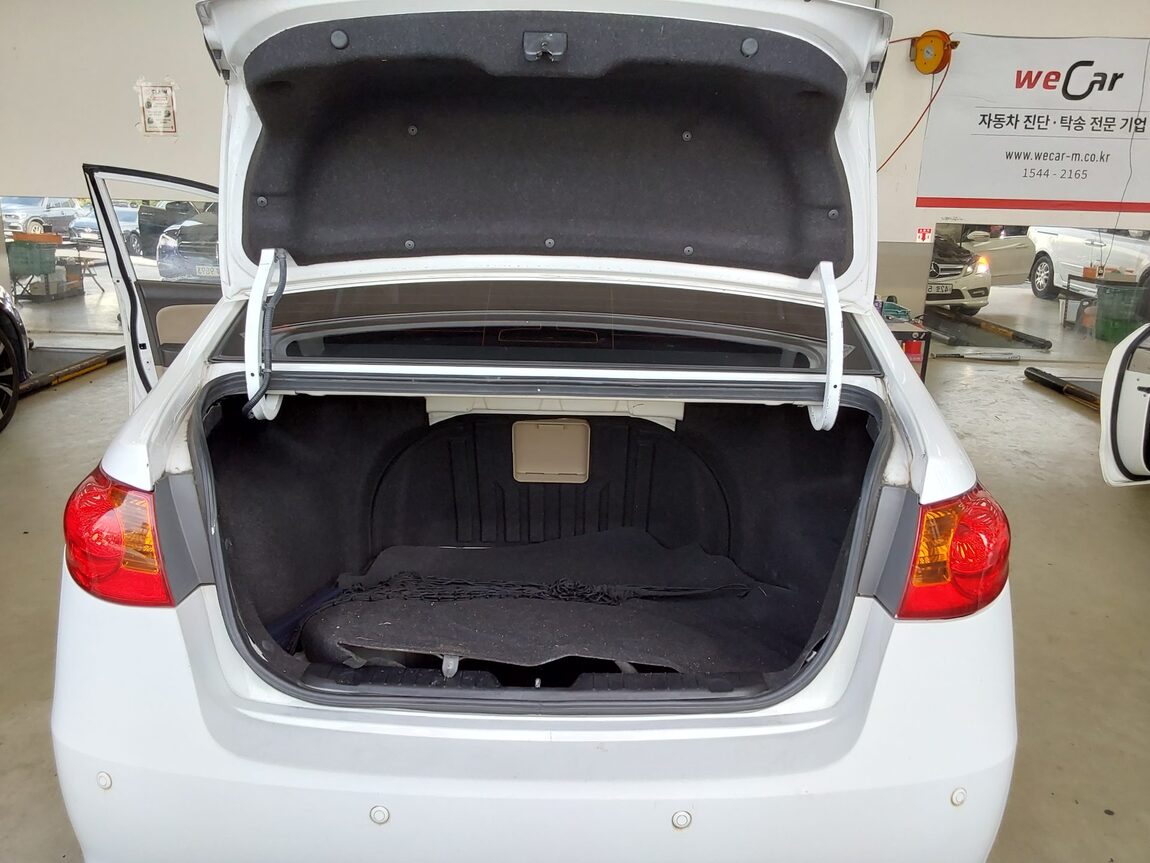 HYUNDAI AVANTE HD 1.6 VVT S16 LUXURY 2008 - zdjęcie 15