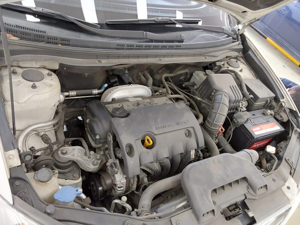 HYUNDAI AVANTE HD 1.6 VVT S16 LUXURY 2008 - zdjęcie 18