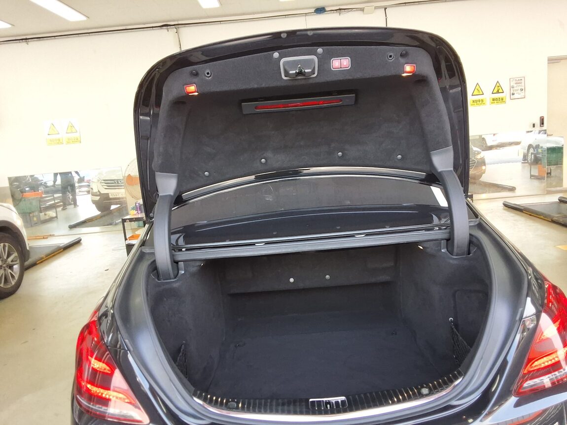 MERCEDES-BENZ S-CLASS (6TH GEN) S560L 4MATIC 2019 - zdjęcie 15