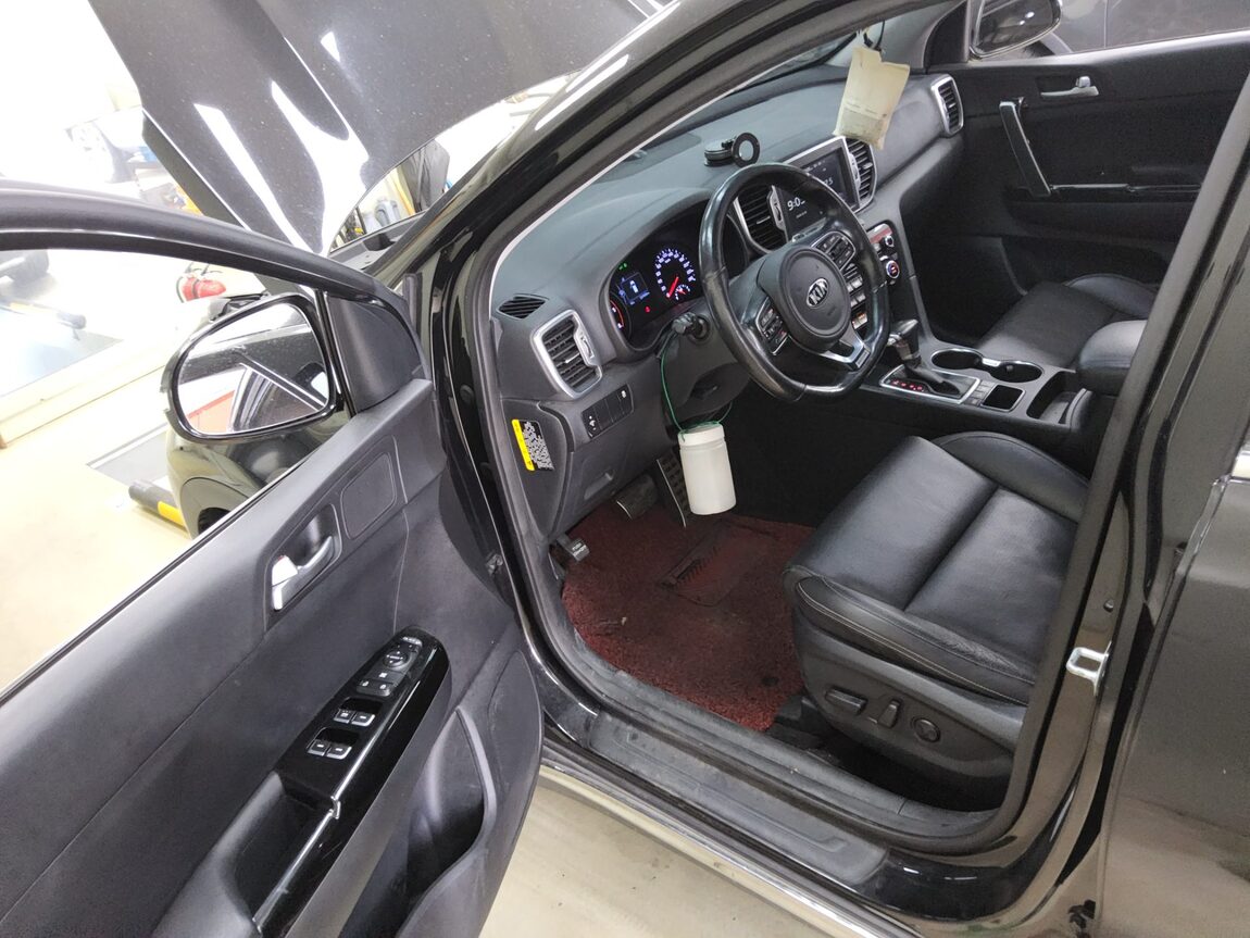 KIA NEW SPORTAGE R2.0 2WD NOBLESSE PLUS 2018 - zdjęcie 10