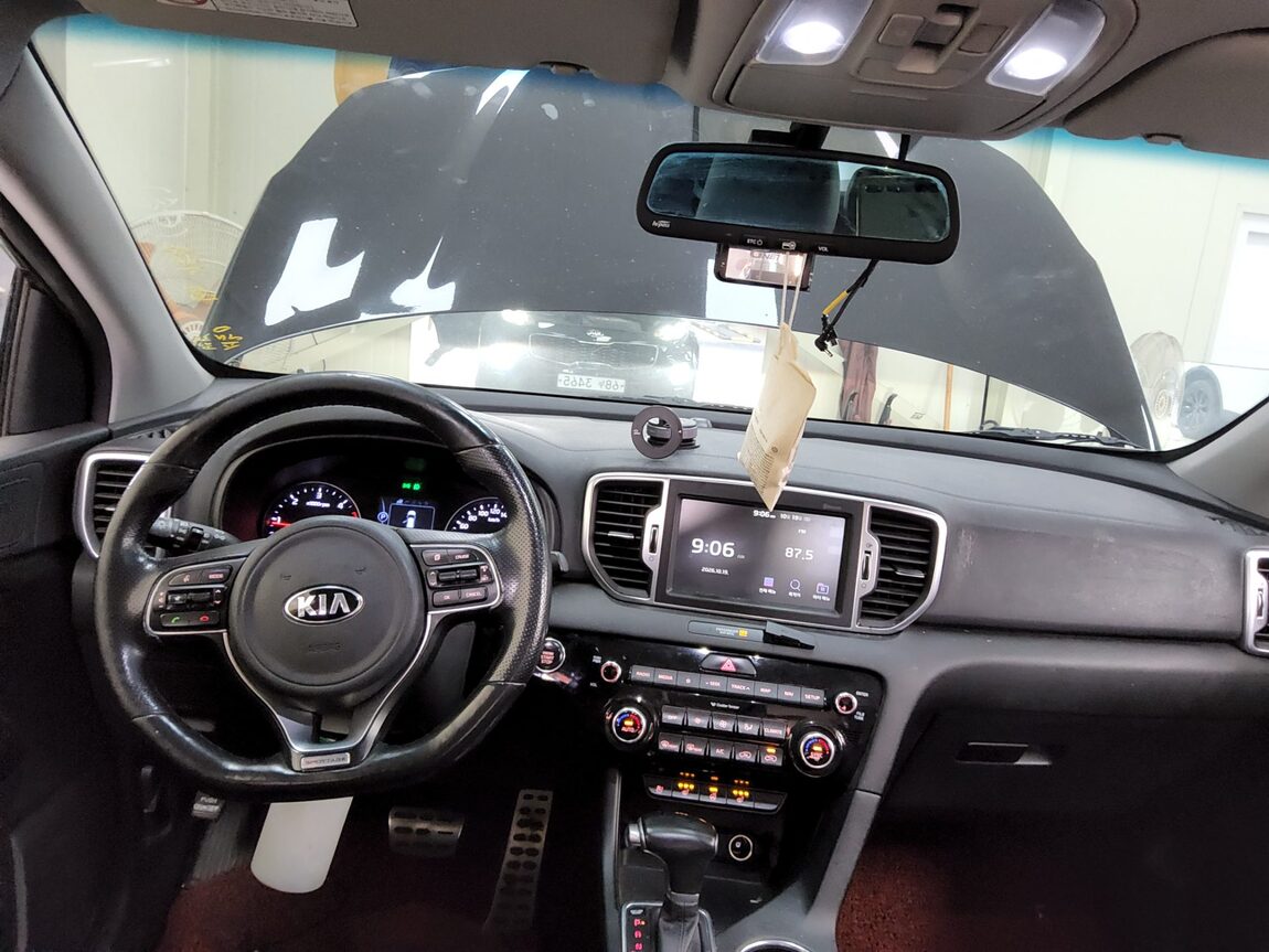 KIA NEW SPORTAGE R2.0 2WD NOBLESSE PLUS 2018 - zdjęcie 11