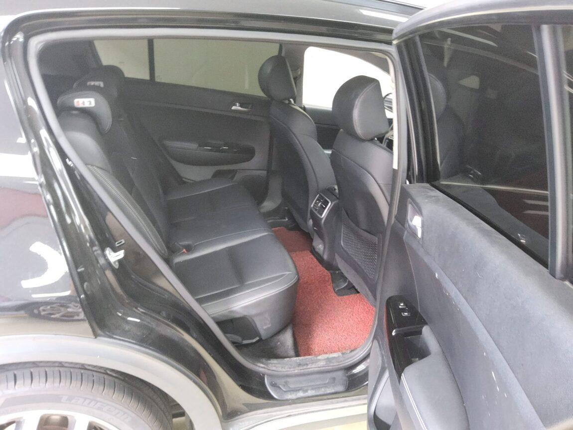 KIA NEW SPORTAGE R2.0 2WD NOBLESSE PLUS 2018 - zdjęcie 13