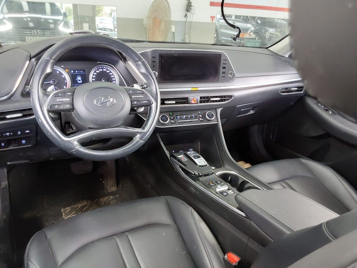 HYUNDAI SONATA (DN8) G2.0 PREMIUM FAMILY 2020 - zdjęcie 11