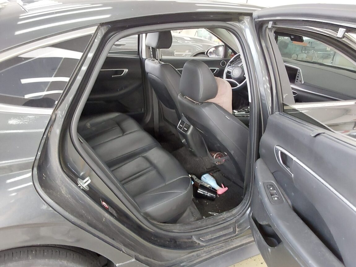 HYUNDAI SONATA (DN8) G2.0 PREMIUM FAMILY 2020 - zdjęcie 13