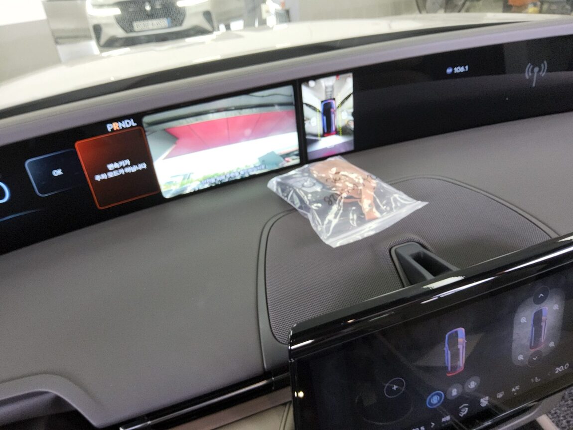 LINCOLN NAUTILUS (2ND GEN) 2.0 4WD RESERVE 2024 - zdjęcie 17