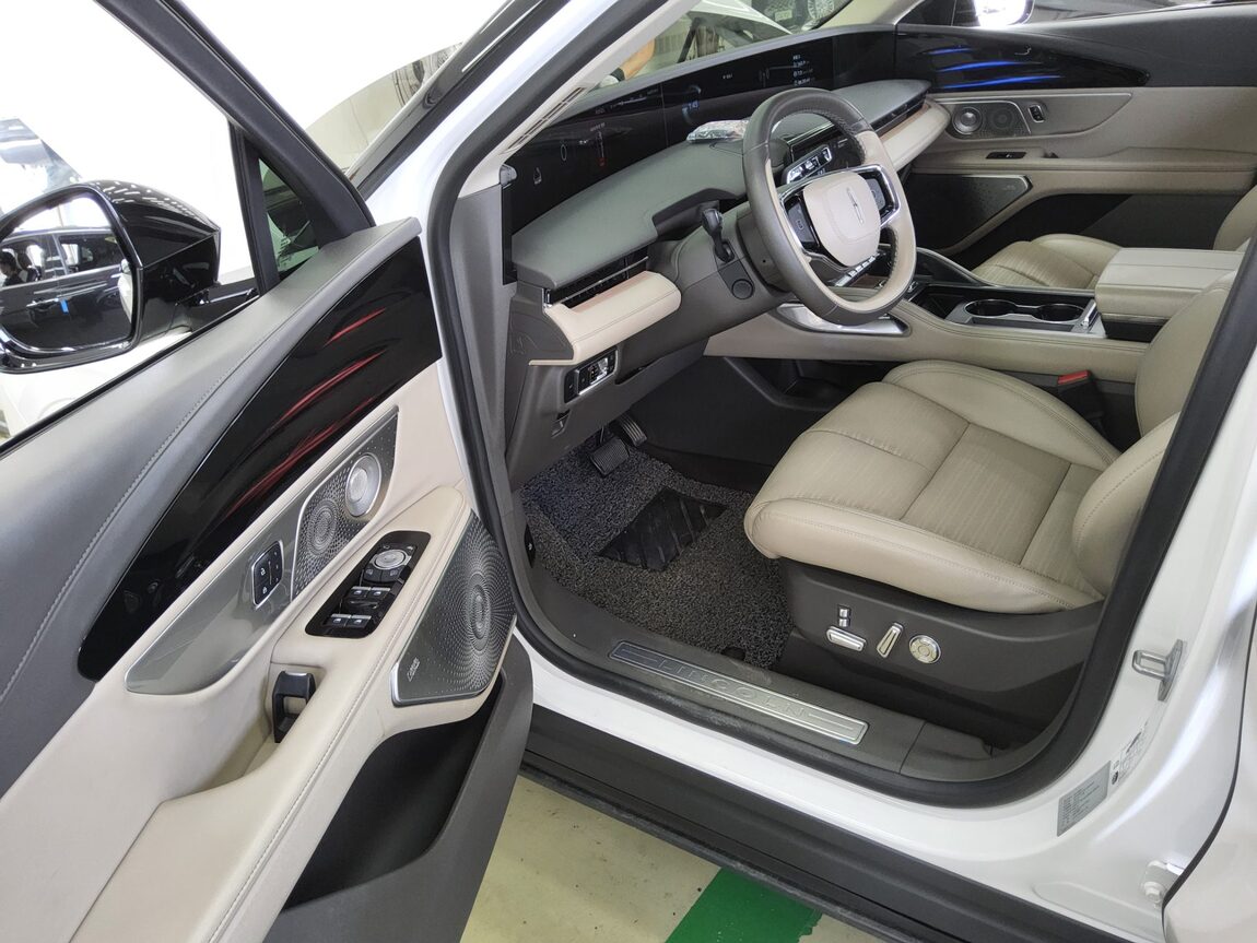 LINCOLN NAUTILUS (2ND GEN) 2.0 4WD RESERVE 2024 - zdjęcie 10