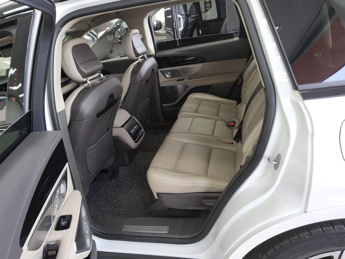 LINCOLN NAUTILUS (2ND GEN) 2.0 4WD RESERVE 2024 - zdjęcie 12