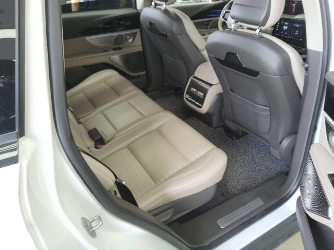 LINCOLN NAUTILUS (2ND GEN) 2.0 4WD RESERVE 2024 - zdjęcie 13