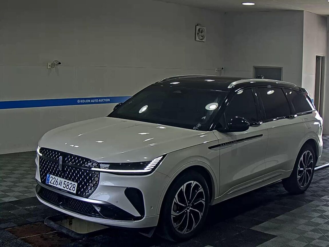 LINCOLN NAUTILUS (2ND GEN) 2.0 4WD RESERVE 2024 - zdjęcie 2