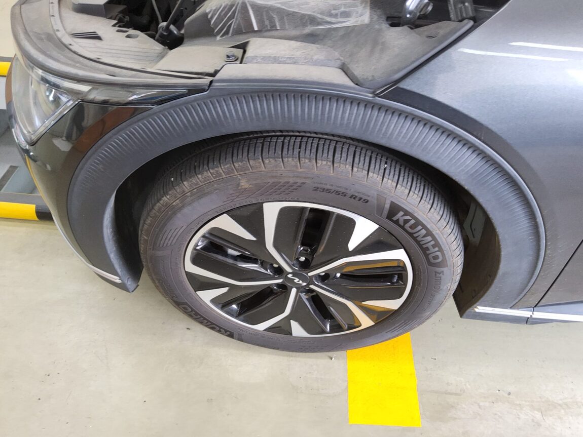 KIA EV6 LONG RANGE 4WD AIR 2023 - zdjęcie 23