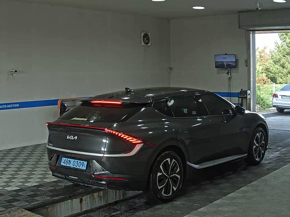 KIA EV6 LONG RANGE 4WD AIR 2023 - zdjęcie 5
