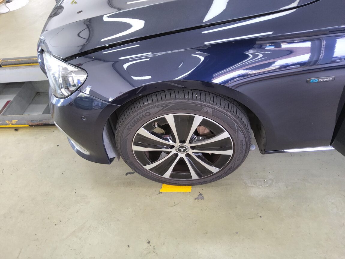 MERCEDES-BENZ E-CLASS (5TH GEN) E300e 4MATIC EXCLUSIVE 2021 - zdjęcie 22